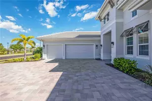 500 Blue Shell Loop, Sarasota, FL 34240 - Photo 4