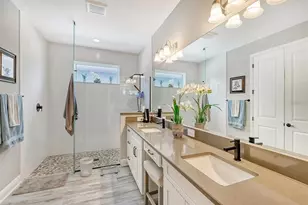 5620 Soft Skies Dr, Sarasota, FL 34238 - Photo 22