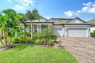 5620 Soft Skies Dr, Sarasota, FL 34238 - Photo 2