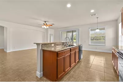 9724 46th Court E, Parrish, FL 34219 - Photo 14