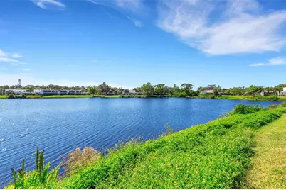 721 Spring Lakes Boulevard, Bradenton, FL 34210 - Photo 28