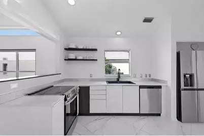 721 Spring Lakes Boulevard, Bradenton, FL 34210 - Photo 6