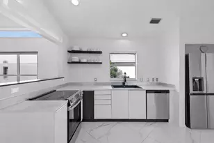 721 Spring Lakes Blvd, Bradenton, FL 34210 - Photo 6