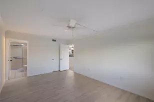 4761 Independence Dr, Bradenton, FL 34210 - Photo 28