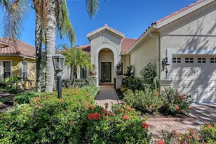 7656 Portstewart Dr, Lakewood Ranch, FL 34202 - Photo 2