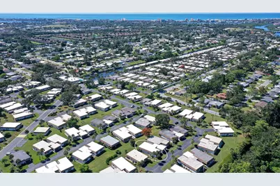 5474 Riverbluff Circle #V35, Sarasota, FL 34231 - Photo 44