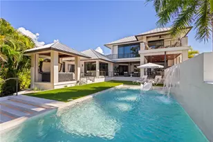 1808 Flower Dr, Sarasota, FL 34239 - Photo 28