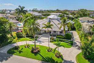 1808 Flower Dr, Sarasota, FL 34239 - Photo 2