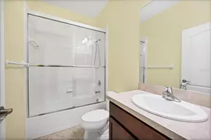 7040 White Willow Ct, Sarasota, FL 34243 - Photo 24