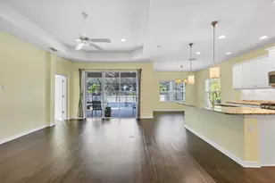 7040 White Willow Ct, Sarasota, FL 34243 - Photo 8