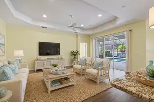 7040 White Willow Ct, Sarasota, FL 34243 - Photo 6