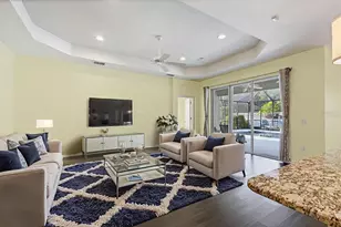 7040 White Willow Ct, Sarasota, FL 34243 - Photo 10