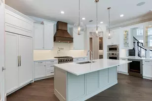 1637 Hyde Park St, Sarasota, FL 34239 - Photo 8