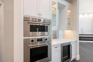 1637 Hyde Park St, Sarasota, FL 34239 - Photo 12