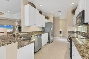 8231 Nice Way, Sarasota, FL 34238 - Photo 14