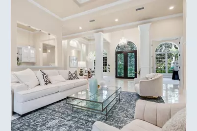 8309 Farington Court, Bradenton, FL 34202 - Photo 2