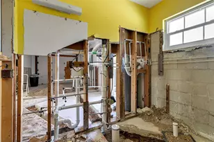 315 Avenida De Paradisio, Sarasota, FL 34242 - Photo 12