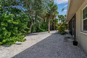 315 Avenida De Paradisio, Sarasota, FL 34242 - Photo 22