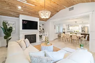 499 Partridge Cir, Sarasota, FL 34236 - Photo 12