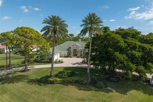 538 Dove Pointe Dr, Osprey, FL 34229 - Photo 2
