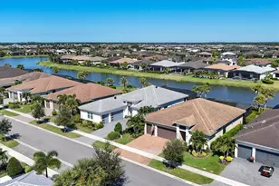 9008 Bernini Pl, Sarasota, FL 34240 - Photo 34