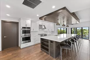 201 N Harbor Dr, Holmes Beach, FL 34217 - Photo 34