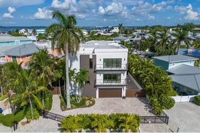 201 N Harbor Drive, Holmes Beach, FL 34217 - Photo 82