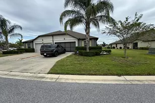 13307 Crest Lake Dr, Hudson, FL 34669 - Photo 2