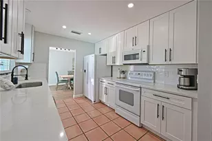 1133 Montezuma Dr, Bradenton, FL 34209 - Photo 10