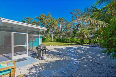 1133 Montezuma Drive, Bradenton, FL 34209 - Photo 26