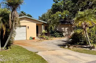 1721 Birchwood St, Sarasota, FL 34231 - Photo 14