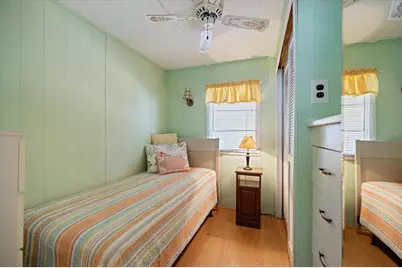 251 Southwinds Drive, Sarasota, FL 34231 - Photo 14