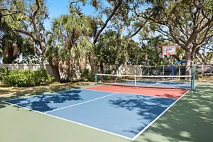 251 Southwinds Dr, Sarasota, FL 34231 - Photo 36