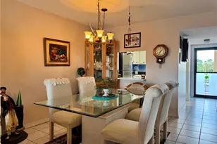 3927 Lake Bayshore Dr, Bradenton, FL 34205 - Photo 6