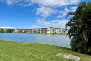 3927 Lake Bayshore Dr, Bradenton, FL 34205 - Photo 38