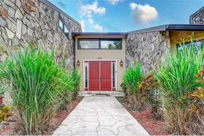 3304 Moran Road, Tampa, FL 33618 - Photo 2