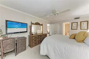 3987 Maceachen Blvd, Sarasota, FL 34233 - Photo 12