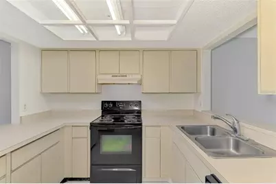 935 Sunridge Way #B4, Sarasota, FL 34234 - Photo 16