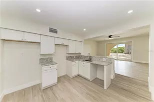 101 73rd St, Holmes Beach, FL 34217 - Photo 20