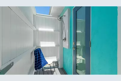 2713 Avenue C, Holmes Beach, FL 34217 - Photo 22