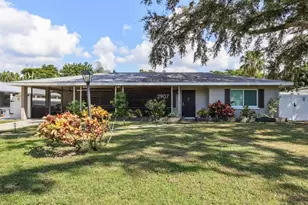 2907 Marshall Dr, Sarasota, FL 34239 - Photo 22