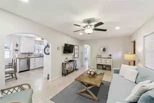 2907 Marshall Dr, Sarasota, FL 34239 - Photo 2