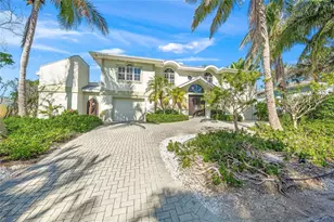 569 Juan Anasco Dr, Longboat Key, FL 34228 - Photo 4