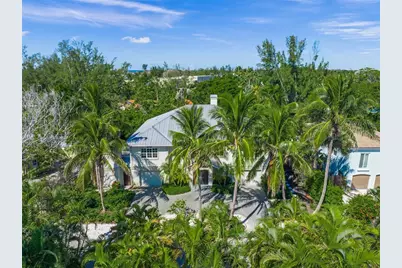 569 Juan Anasco Drive, Longboat Key, FL 34228 - Photo 10