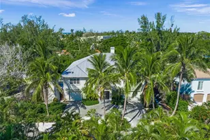 569 Juan Anasco Dr, Longboat Key, FL 34228 - Photo 10