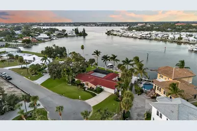 318 Nassau Street N, Venice, FL 34285 - Photo 38