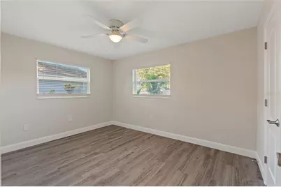 3331 Woodmont Drive, Sarasota, FL 34232 - Photo 12