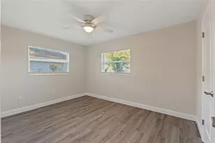 3331 Woodmont Dr, Sarasota, FL 34232 - Photo 12