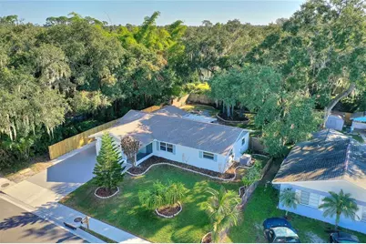 3331 Woodmont Drive, Sarasota, FL 34232 - Photo 2