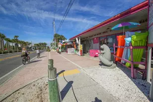 9238 13th Ave Cir NW, Bradenton, FL 34209 - Photo 66